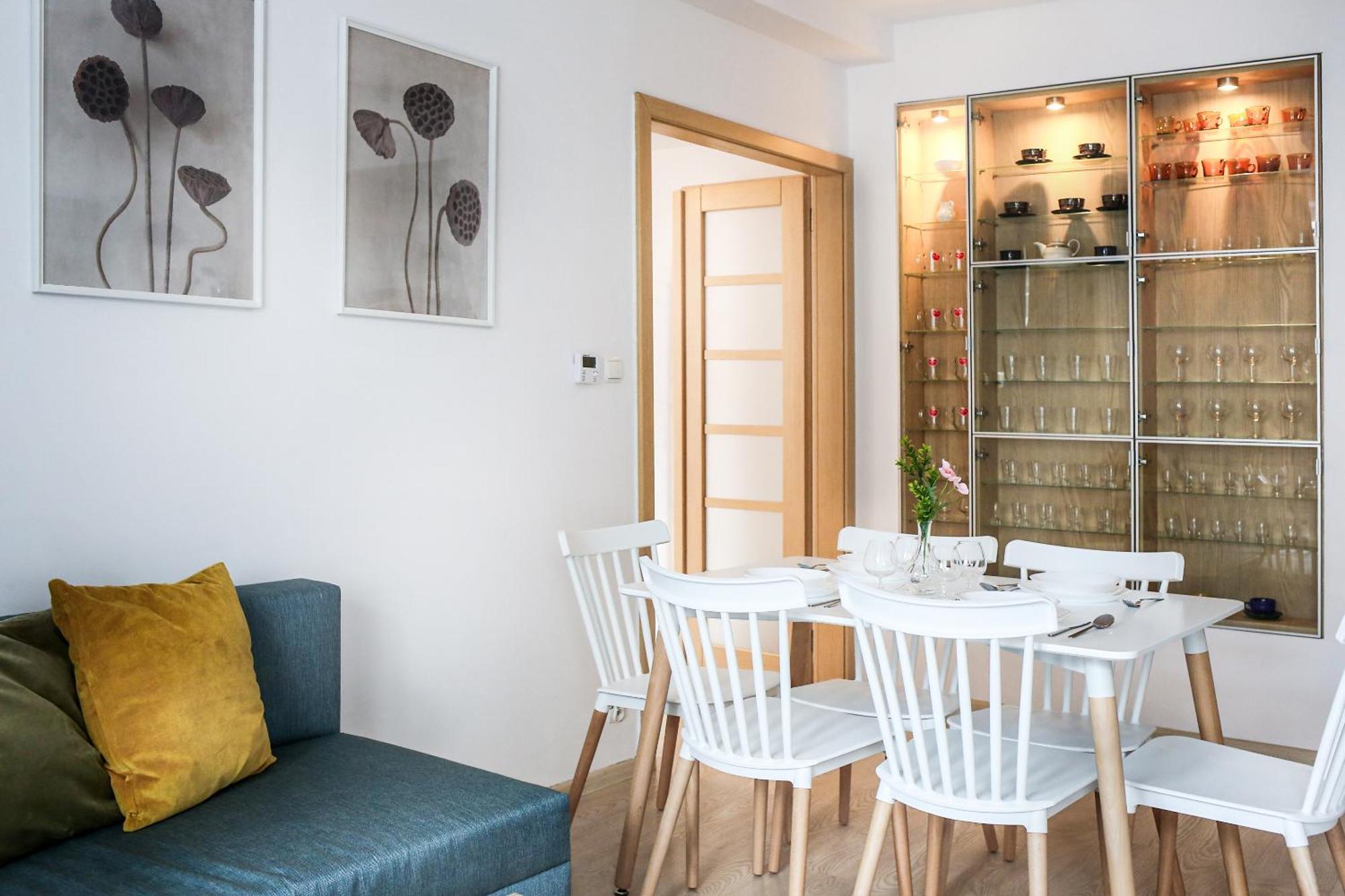 Fully-Furnished Apartment With Air Conditioning For Families, Cracow Old Town クラクフ エクステリア 写真