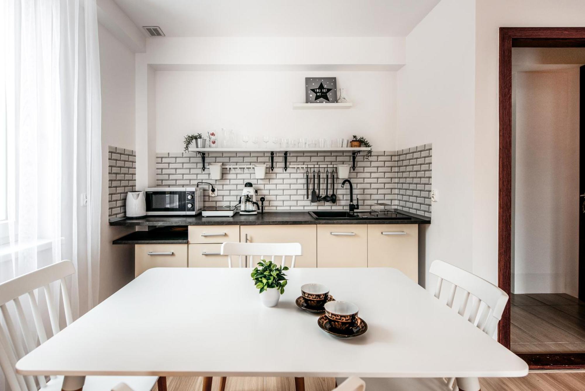 Fully-Furnished Apartment With Air Conditioning For Families, Cracow Old Town クラクフ エクステリア 写真