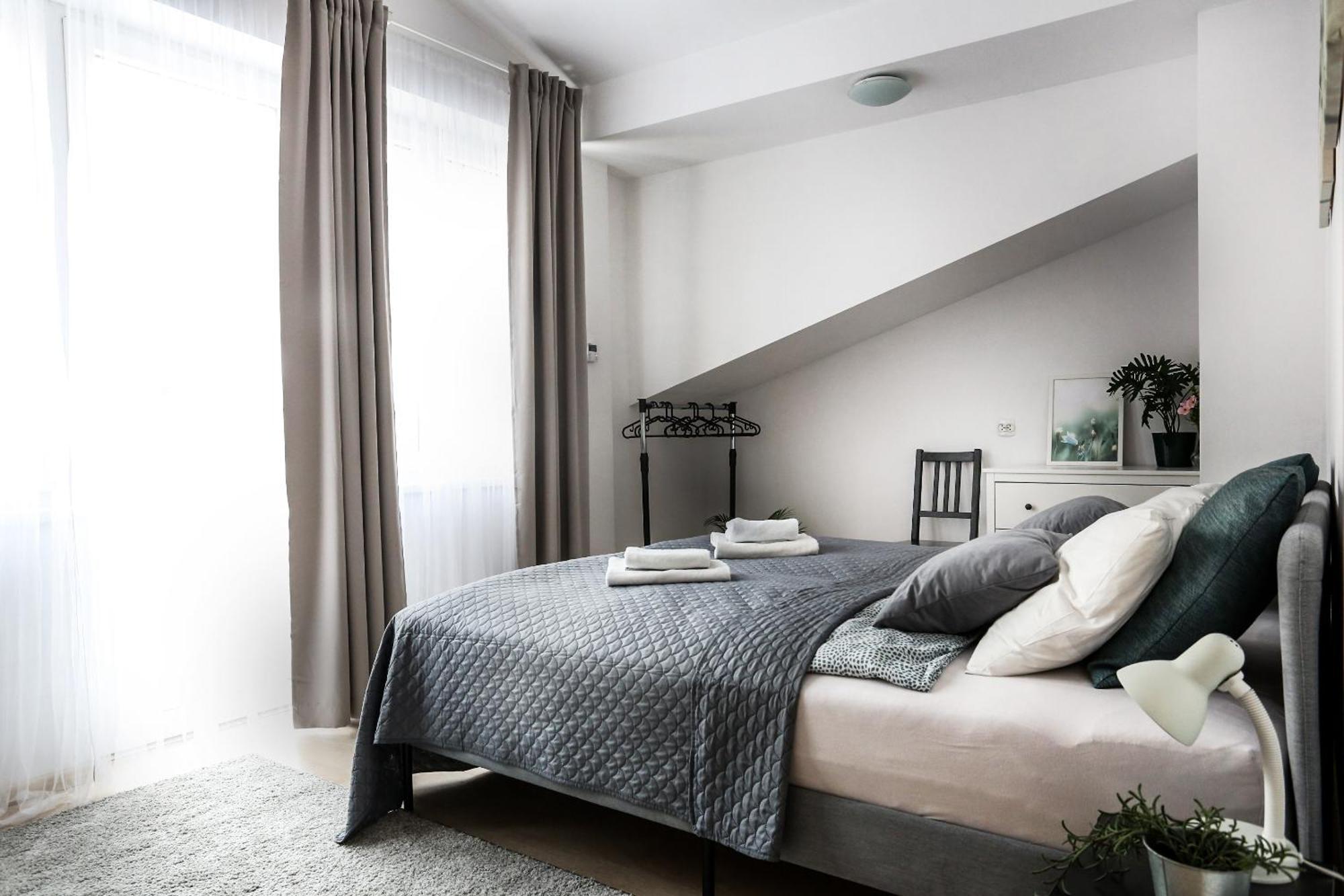 Fully-Furnished Apartment With Air Conditioning For Families, Cracow Old Town クラクフ エクステリア 写真