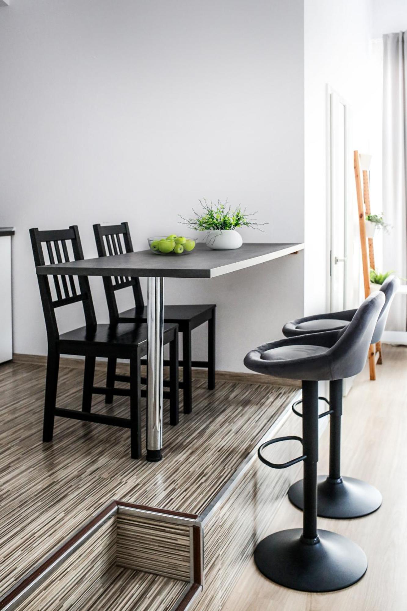 Fully-Furnished Apartment With Air Conditioning For Families, Cracow Old Town クラクフ エクステリア 写真