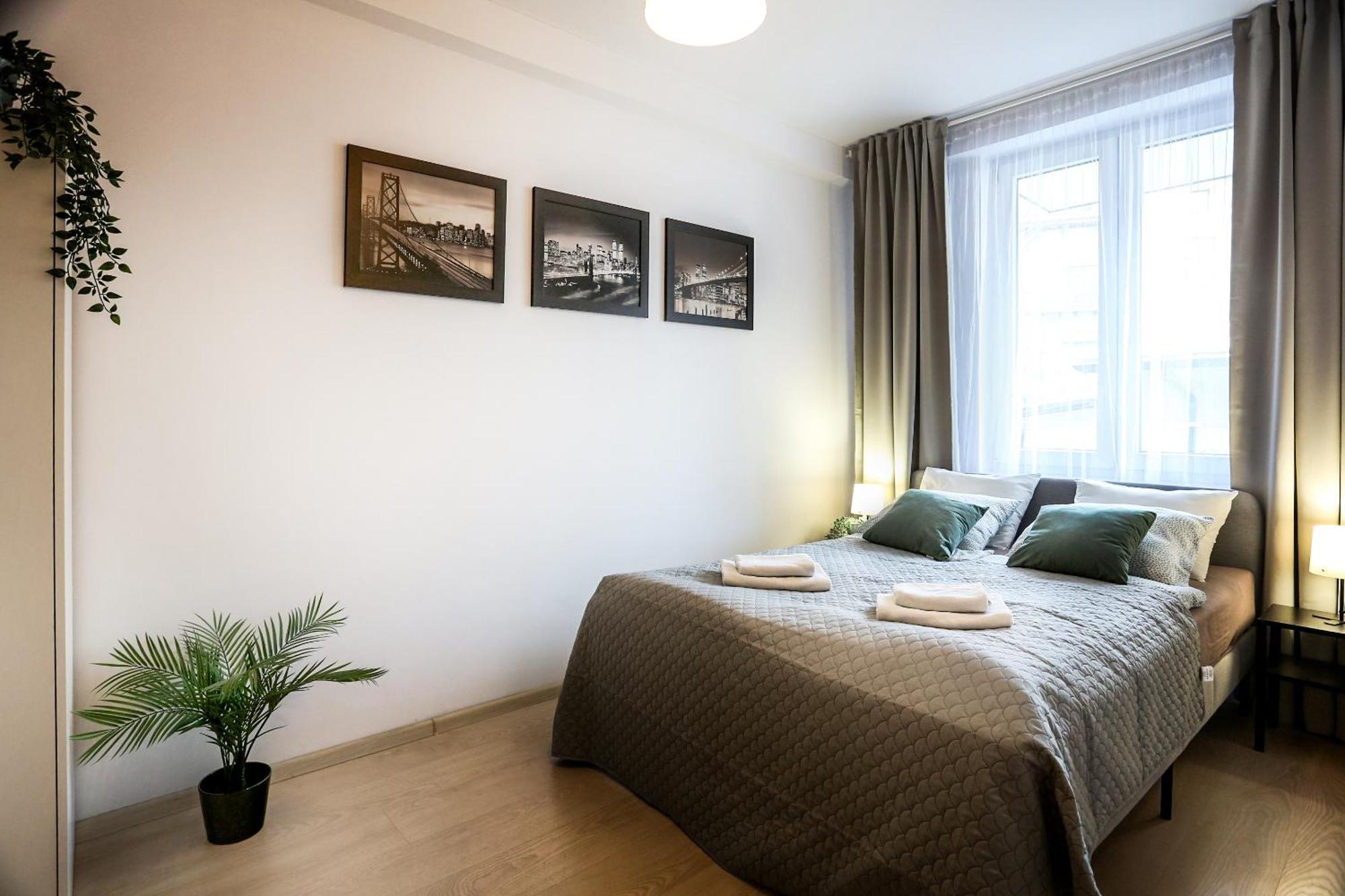 Fully-Furnished Apartment With Air Conditioning For Families, Cracow Old Town クラクフ エクステリア 写真