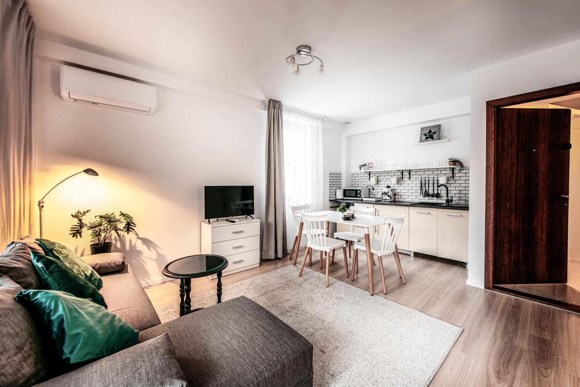 Fully-Furnished Apartment With Air Conditioning For Families, Cracow Old Town クラクフ エクステリア 写真